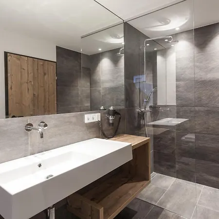 Luxury Near Lift Chalet *