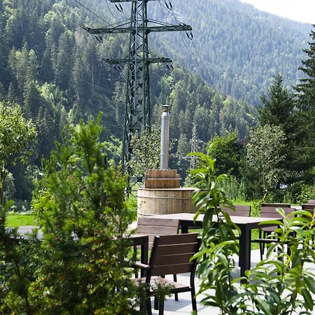 Luxury Near Lift Chalet