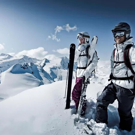 Luxury Near Lift *